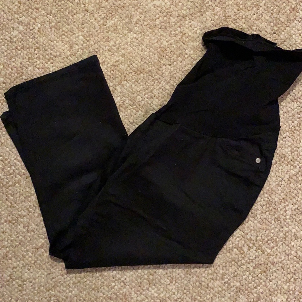 Maternity capris